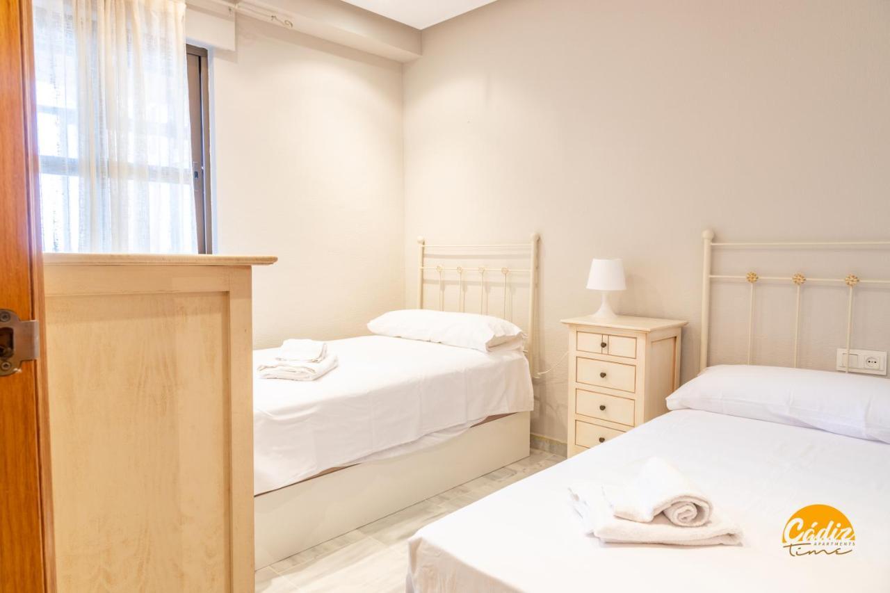 Atico Atlantico - Free Parking By Cadiz Time Apartments ภายนอก รูปภาพ
